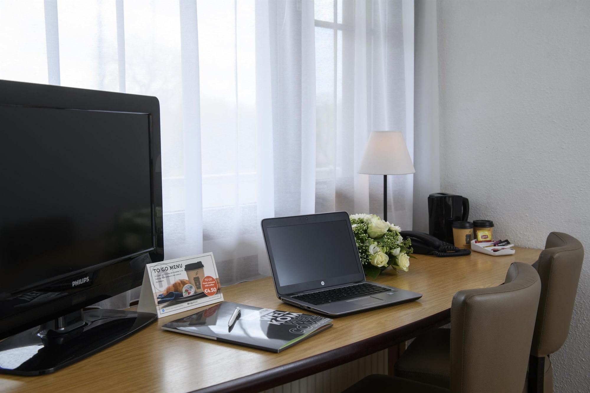 Campanile Hotel & Restaurant Gorinchem Bagian luar foto