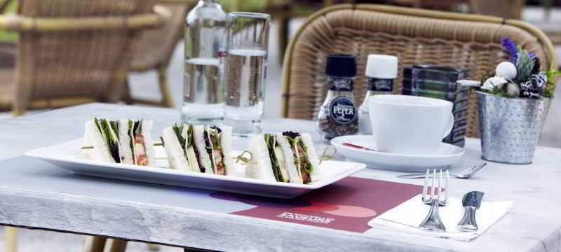 Campanile Hotel & Restaurant Gorinchem Bagian luar foto